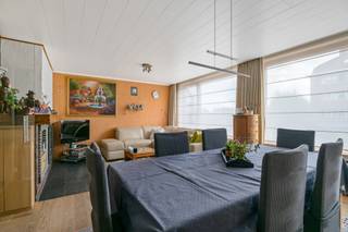 Ontdek dit ruime en instapklare appartement op de eerste verdieping, gelegen in een rustige en groene omgeving in het charmante Meise. Met...