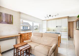 FIRST VIEWING ON SATURDAY, APRIL 18, 2026—register via our website.<br /><br />Move-in ready and furnished apartment for rent in Koksijde-Bad. This building enjoys a central and convenient location: the beach is within walking distance, and we are located near the commercial center of Koksijde.<br /><br />The property is laid out as follows: entry hall with coat closet | bright living area with a fully equipped kitchen and access to a SUNNY terrace | full-sized bedroom with built-in closets | bathroom with a bathtub, shower, vanity sink, and toilet.<br /><br />There is a private basement and easily accessible bicycle storage on the lower level.<br /><br />Are you looking for an affordable, fully furnished apartment? Don’t hesitate—sign up for a viewing.