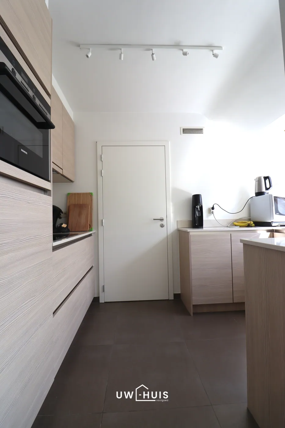 Ruim duplex appartement met 3 slpk's, 2 bdk's, zonnig terras én garage  - foto 4