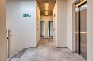 GEMEUBILEERDE STUDENTENKAMER TE ANTWERPEN Residentie John Martin is gelegen in de Tulpstraat/Klamperstraat te 2060 Antwerpen. De naam van de...