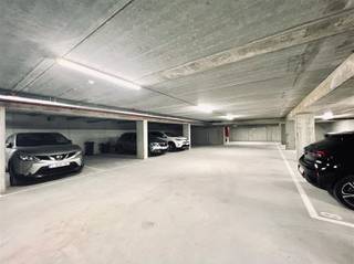 Garage à louer à Beveren-Kruibeke-Zwijndrecht