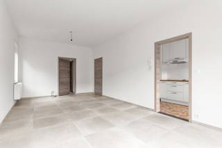 <strong>BEZOEK HET MODELAPPARTEMENT</strong> Instapklaar APPARTEMENT met <strong>1 slaapkamer </strong>aan PARK SPOOR NOORD<strong> sleutel op de deur</strong>. Dit eigendom gelegen in een toekomstbuurt op <strong>100 meter van het park</strong> in een klein gebouw, geen algemene kosten. <strong>Bijna energieneutraal</strong>, eigen <strong>zonnepanelen </strong>met powerbatterij. De ideale <strong>starterswoning </strong>in centrum van Antwerpen.