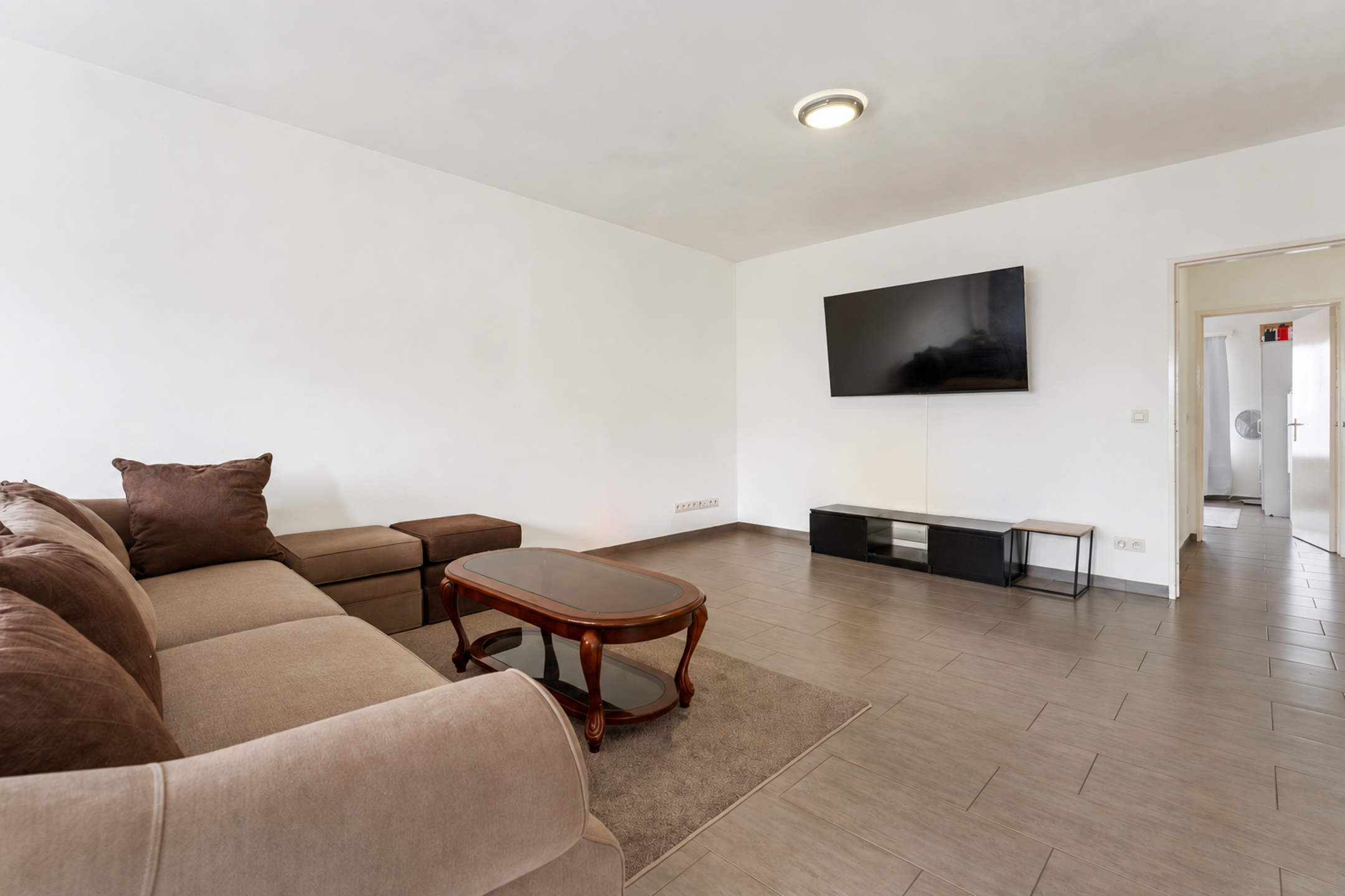 Ruim appartement van 109 m² met garage & terras - foto 4