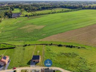 OPEN BOUWGROND VAN 9A 30CA MET PRACHTIG UITZICHT TE TONGEREN-BORGLOON !<br /><br />We vinden deze open bouwgrond van 9a 30ca terug te Tongeren-Borgloon. <br /><br />Voor meer informatie, neem zeker een kijkje op onze website via de volgende link:<br />https://www.sterkvastgoedmakelaars.be/detail/te-koop-grond-tongeren-borgloon/7667451?dosearch=True&flowstatus=ForSale,ForSaleReserved,ForSaleWithBid,ToCompleteForSale,SoldUnderReserve,Sold&pageindex=1&pagesize=12&searchpage=ForSale&sortdirection=DESC&sortfield=pub_flowstatus&transactiontype=Sale