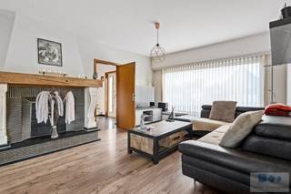 Vrijstaande, karaktervolle woning op perceel van 1122 m² op centrale toplocatie te Westerlo.De combinatie tussen rust, vlotte bereikbaarheid en groen...