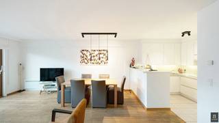 Ruim en licht appartement met open zicht in de KoningslaanDit ruim appartement ligt op een toplocatie in de Koningslaan, op wandelafstand van het...