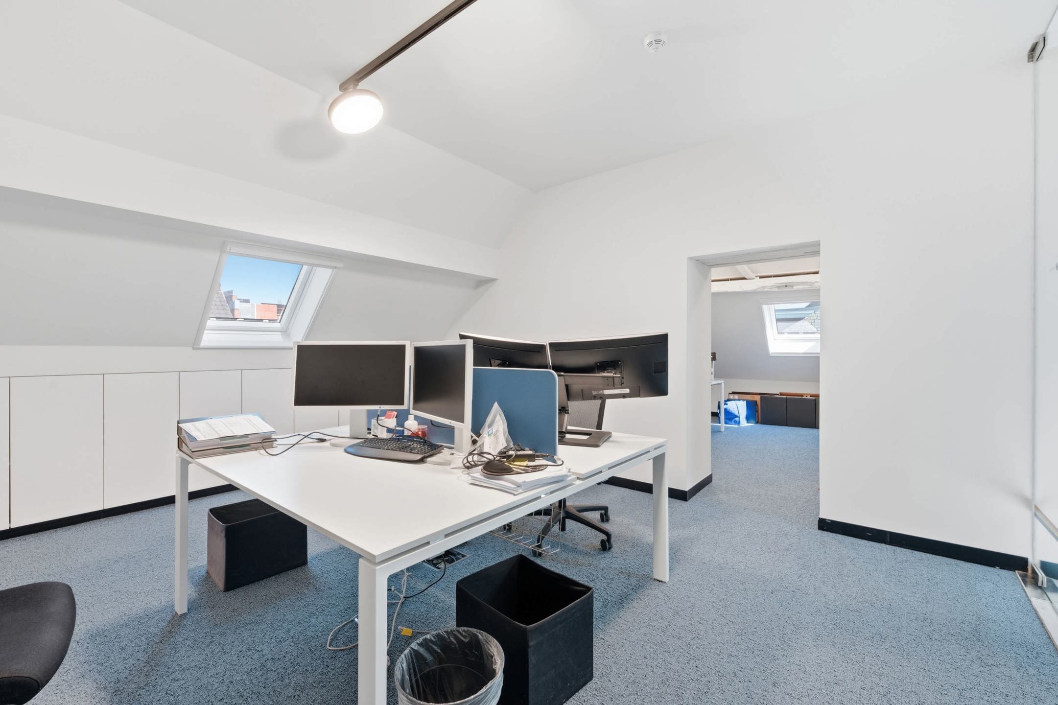 310 m² gerenoveerd kantoor – Lennik - foto 4