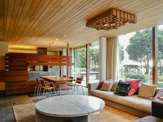 Ideaal gelegen tegenover de Jardin du Roi, in een modernistisch gebouw, gemeubileerd appartement met een bruto oppervlakte volgens EPC van ± 172...