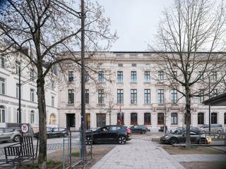 Wonen in het hart van Gent? Dit lichtrijke appartement van 163 m² in residentie Kouterhof combineert ruimte, comfort en een topligging op één van...