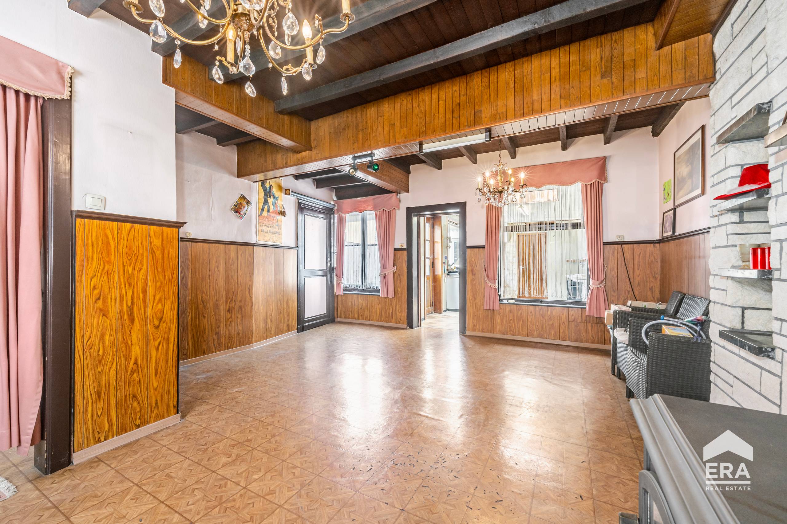 Te renoveren woning met veel potentieel op een toplocatie - foto 4