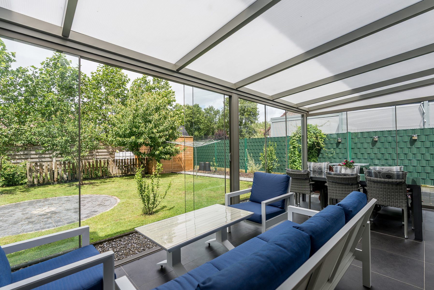 Ruime halfopen bebouwing op een uitstekende locatie - foto 4