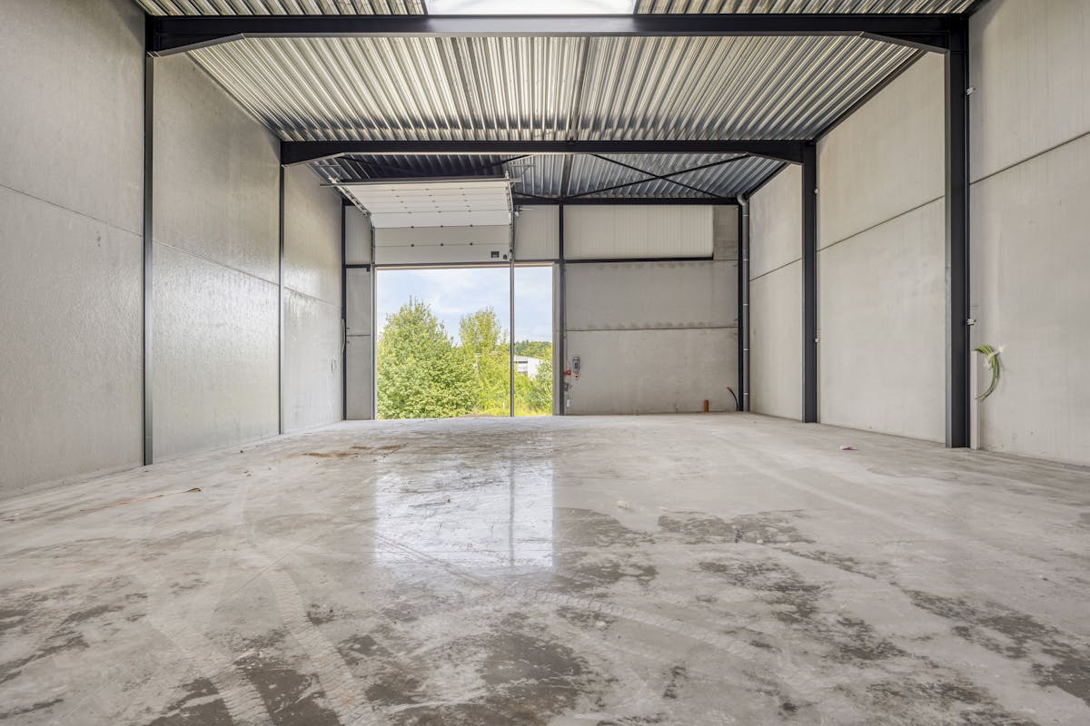 Nieuwbouw KMO-unit van ca.240m² te koop in Tielt - foto 1