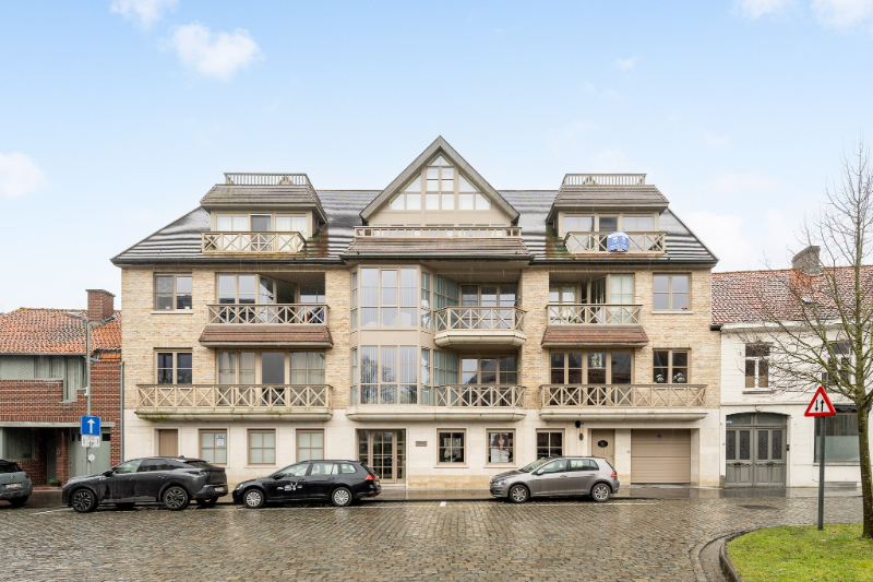 Ruim duplexappartement in het centrum van Oostnieuwkerke met adembenemende vergezichten! - foto 2
