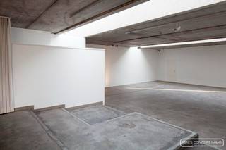 INDELING * gelijkvloers: kantoor/ontvangstruimte  * verdieping: landschapsbureau met sanitair, keuken, opbergruimte (213 m²)TROEVEN * stijlvolle...