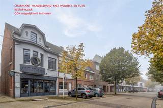 OOK TE HUUR aan 1.950 euro / maand - GRIJP DEZE MOOIE KANS OM LOKAAL TE ONDERNEMEN EN TE WONEN ! Komt hier jouw (nieuwe) stijlvolle winkel, restaurant, kantoor, praktijk... met woonst? Top gelegen, in het centrum én met voldoende parking! Dit bijzonder charmant en karaktervol gerenoveerd, instapklaar pand heeft vele mogelijkheden! Wonen en werken combineren? Perfect hier: instappen en starten! EPC C -label(GEEN RENOVATIEVERPLICHTING) - Er is een handige zij-ingang (voor leveranciers bv) en voor de afvalcontainers / fietsen. Het heeft echt de juiste uitstraling om zo uw mooie (nieuwe) zaak in te beginnen!De gebruikte materialen zijn allemaal van zeer degelijke kwaliteit: o.a. prachtige houten trappen, prachtige deuren, plankenvloeren, natuursteen etc. Er werd recent nog een nieuwe keuken geplaatst, zo zijn ook zijn de vloeren van woonkamer en keuken recent vernieuwd. Vanuit de woonkamer is er toegang tot de zuidgerichte tuin met tuinhuis en zij-ingang. Op de verdieping: 2 slaapkamers op plankenvloer en een mooie badkamer met 2 lavabo's met natuursteen afwerking, inloopdouche en toilet. Op de bovenste verdieping vinden we de masterbedroom met mooie houten balken. Verder nog een ruime, handige, bruikbare kelder. Plannen op www.bols.be. Bijzonderheden: Alarminstallatie en camera's aanwezig, waterverzachter, centraal stofzuigsysteem. De handelsruimte is 75 m² (etalage van 6,20m), uit te breiden tot ca 105 m² want daarachter is een ruimte van 20 m² en aansluitend een ruimte van 20 m² met toilet, wasplaats (Voorheen restaurant, dus ruimtes kunnen eenvoudig terug omgevormd worden tot keuken en wasruimte keuken): aansluitingen aanwezig)). Niet gelegen in een overstromingsgebied. Geen onroerend erfgoed.