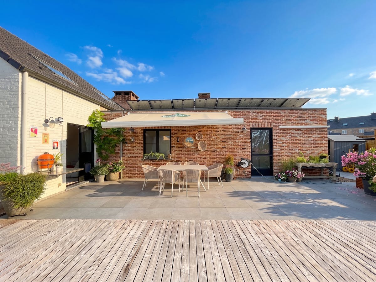Ruim duplex appartement met groot terras te huur in Bilzen-Hoeselt - foto 1