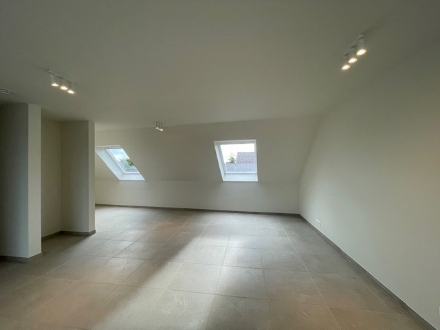 Ruim luxe duplex-appartement in centrum Sleidinge - foto 4