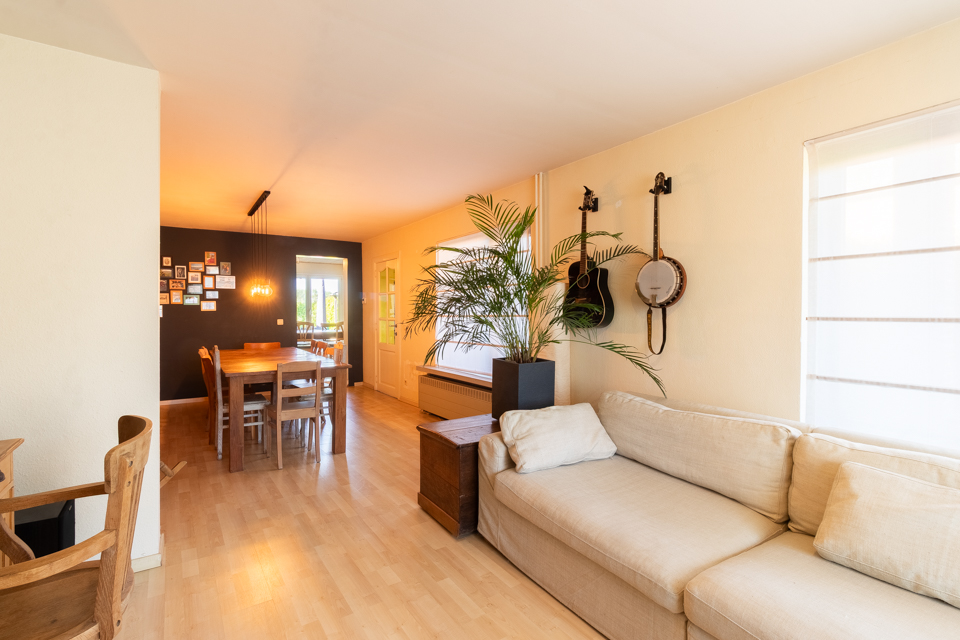 Te renoveren woning met 4 slaapkamers in een groene omgeving - foto 4