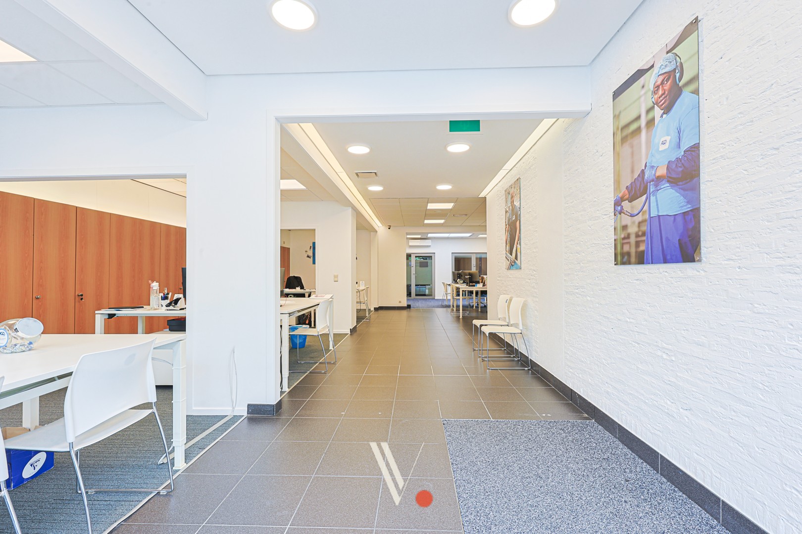 Commercial for rent in Izegem - photo 4