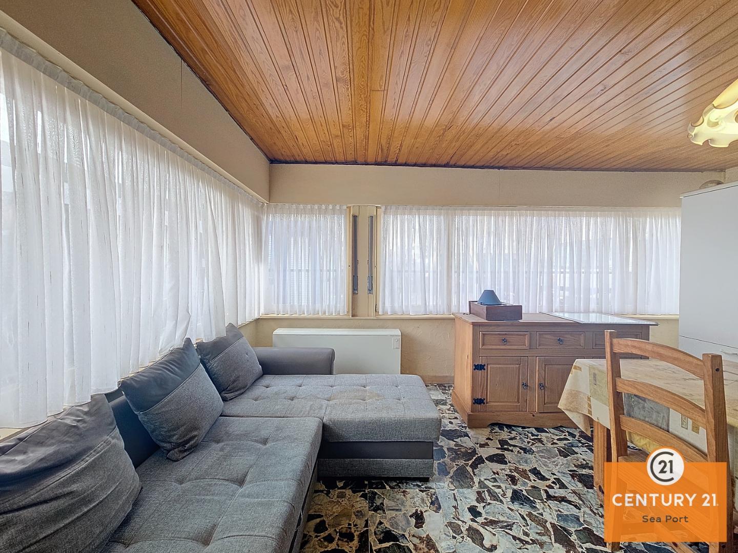 Centraal gelegen te renoveren studio in Nieuwpoort-bad. - foto 3