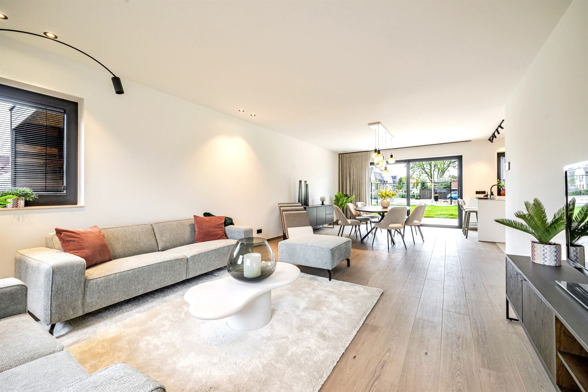 Kwalitatieve nieuwbouwwoning met tuin, carport en 3 slaapkamers. - foto 4