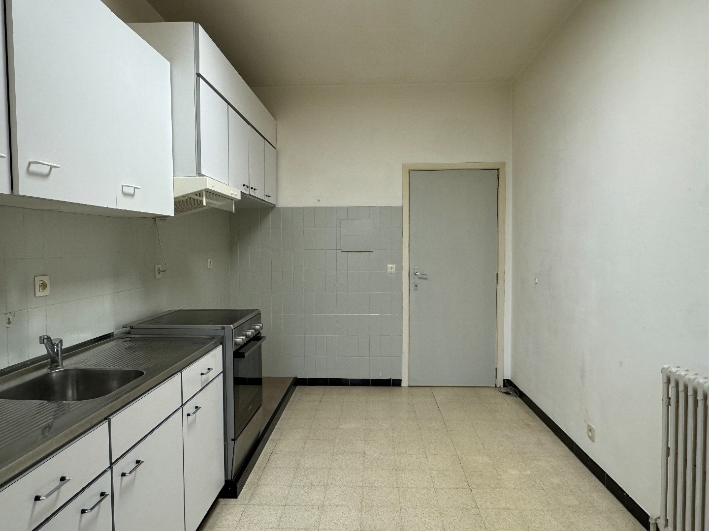Ruim appartement (150 m²) op de eerste verdieping. - foto 4