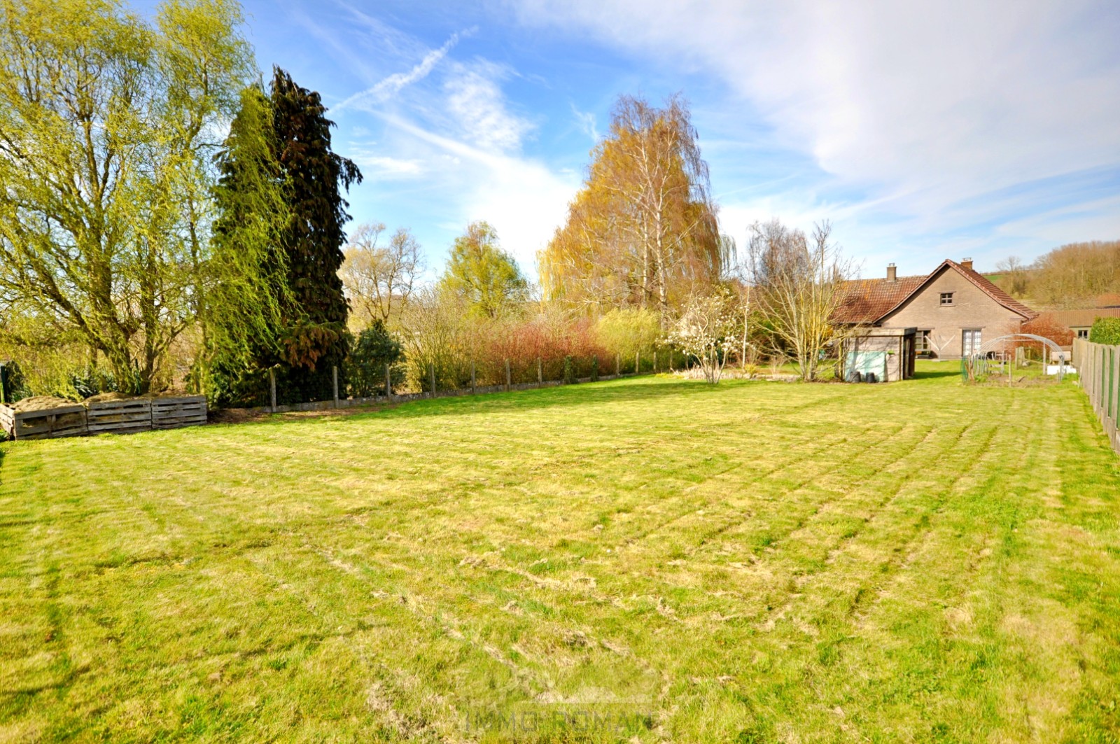 Open bebouwing met ruime tuin te Maarke-Kerkem! - foto 1