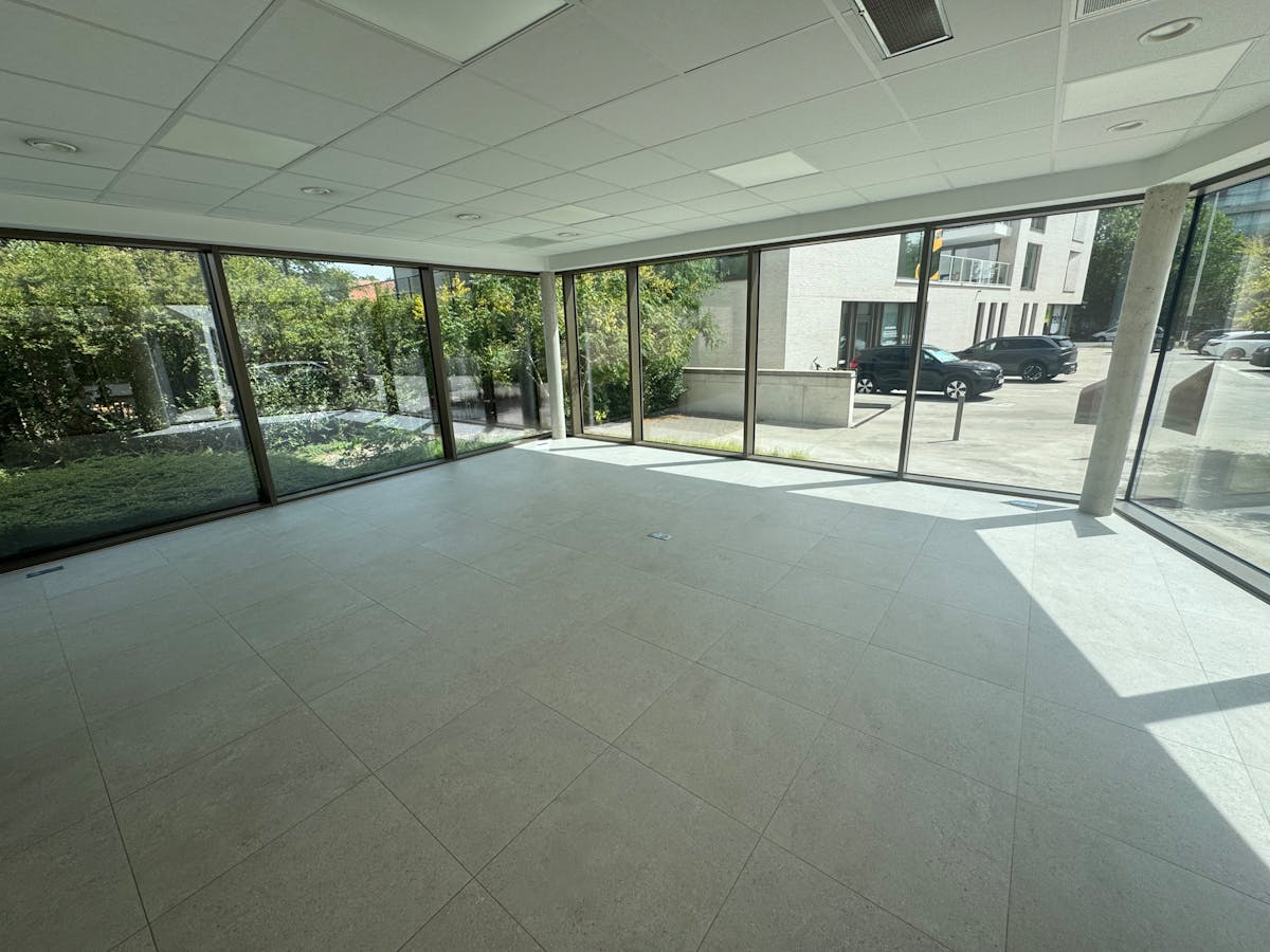 Aantrekkelijk handelspand (58 m²) op toplocatie te Brugge - foto 4