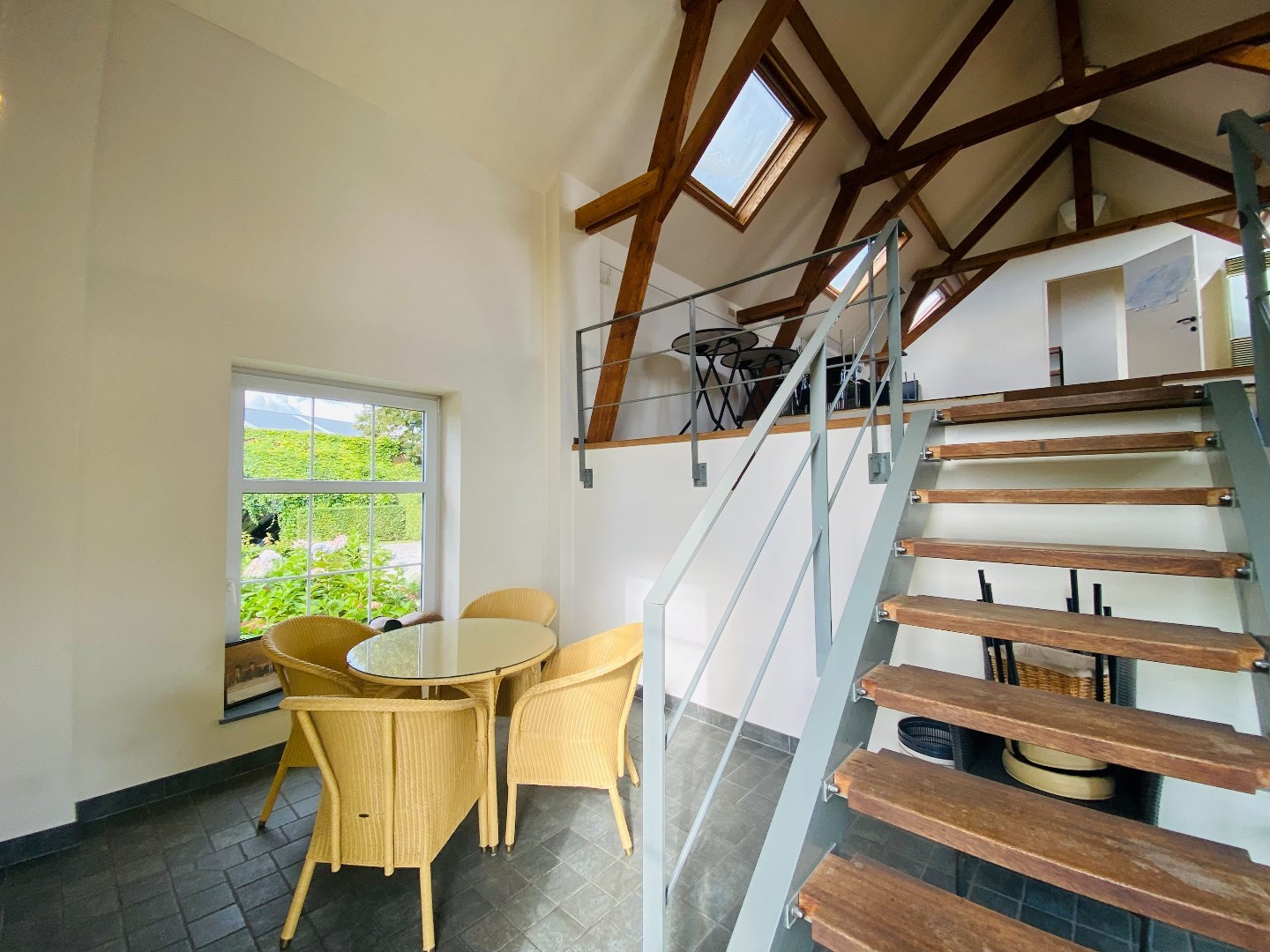 Instapklare polyvalente ruimte van 90 m² in loft-stijl op een groene locatie! - foto 3