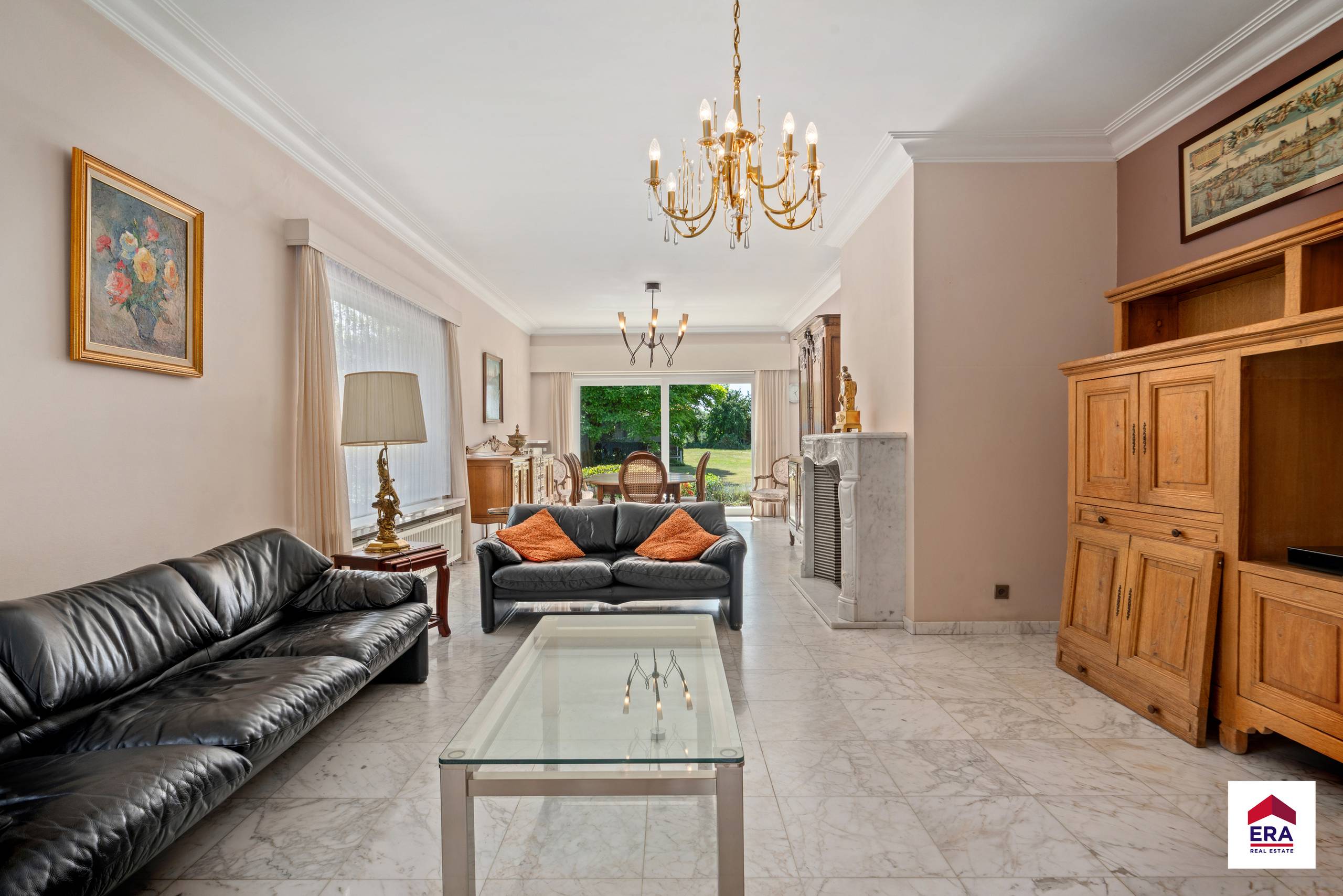 Ruime gezinswoning met 5 slpks en tuin in rustige straat - foto 5