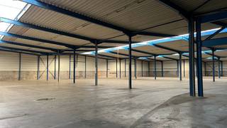 KMO-unit van 6.000 m² te huur, binnen een site met een totale beschikbare oppervlakte van 10.000 m², opsplitsbaar vanaf 300 m². De units...