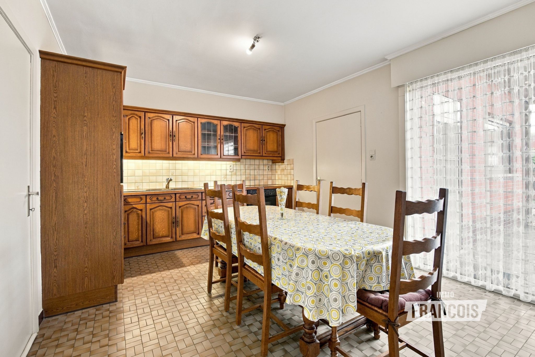 Ruime woning met loods te koop in Krombeke! - foto 5
