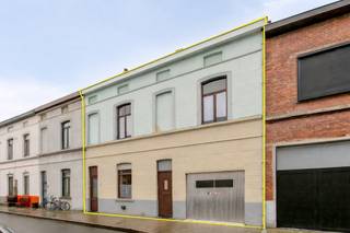 Woning met véél potentieel op topligging in Gentbrugge! Ben je op zoek naar een woning waar je écht je eigen stempel kan op drukken? Dan is dit...
