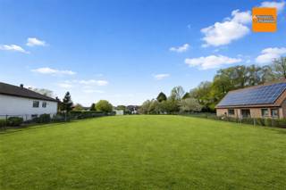 2 permitted building plots for sale in Erps-Kwerps.In an attractive location at Kwerpsebaan 71-73 in Erps-Kwerps, we are offering 2 beautiful...