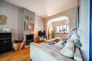 Located in a sought-after residential area, in the immediate vicinity of Parc de Laeken, the Atomium, public transport and shops, this...