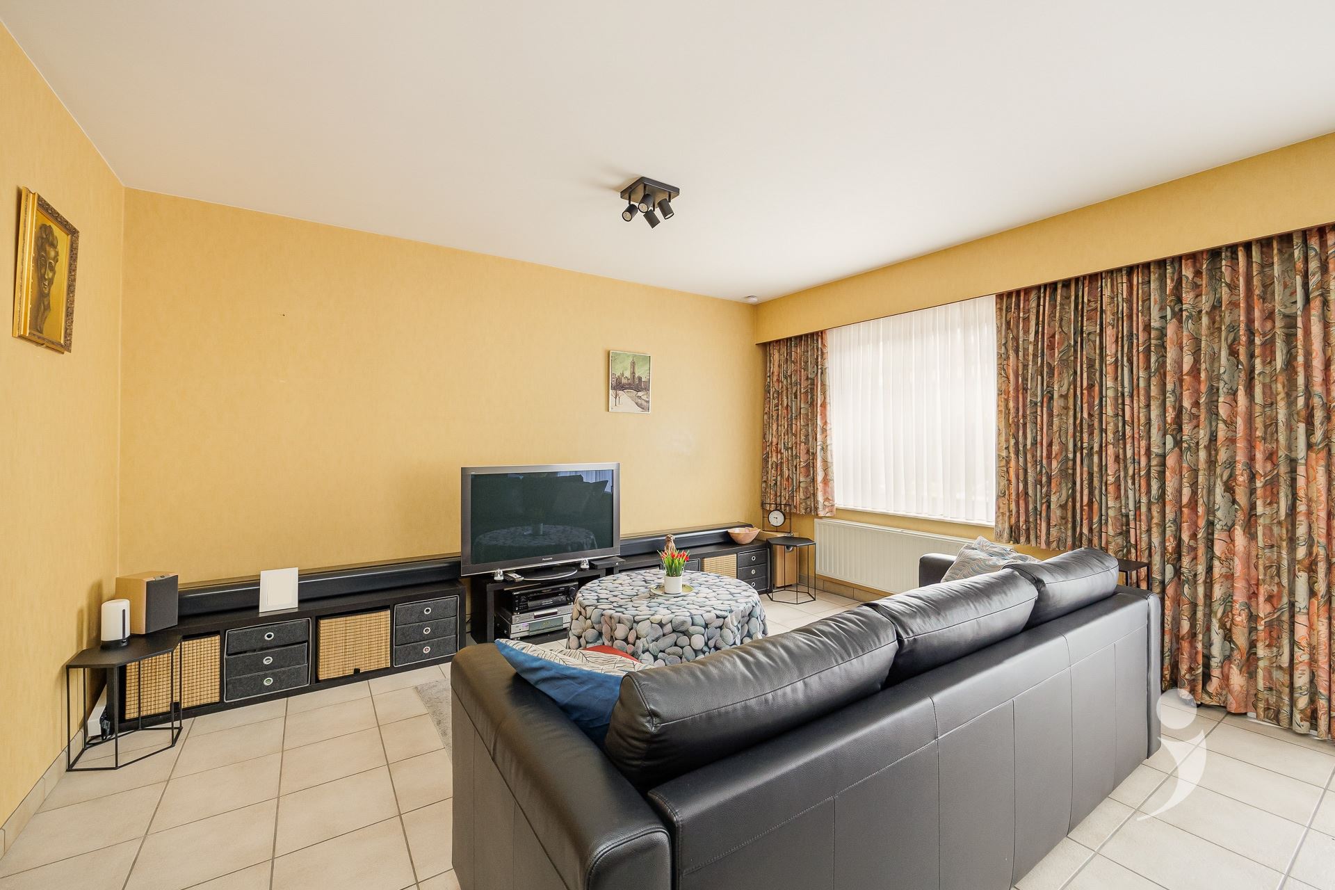 Appartement met 2 ruime slaapkamers en garagebox - foto 4