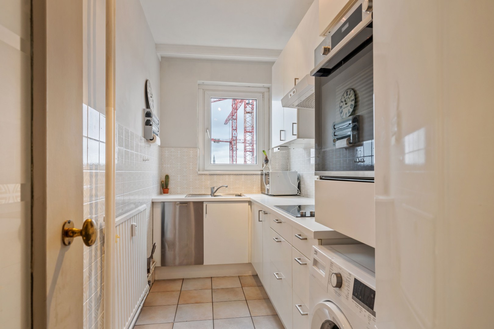 Lichtrijk appartement met 2 slaapkamers - foto 4