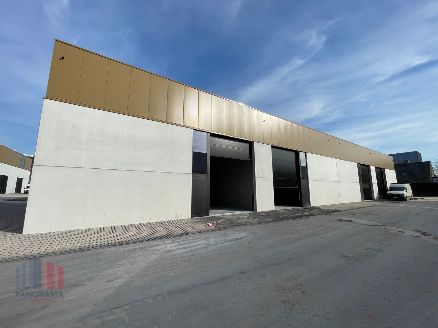 Nieuwbouw KMO-unit van 909 m² nabij de E403 - photo 2