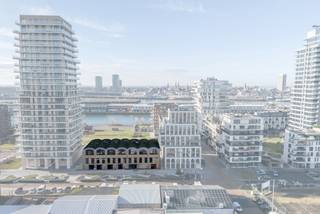 Bezoek Loft tijdens de Nieuwbouwtournée zaterdag 25 april van 14u tot 18u en zondag 26 april van 10u tot 18u. Plan je bezoek via hello@keyimmo.be...