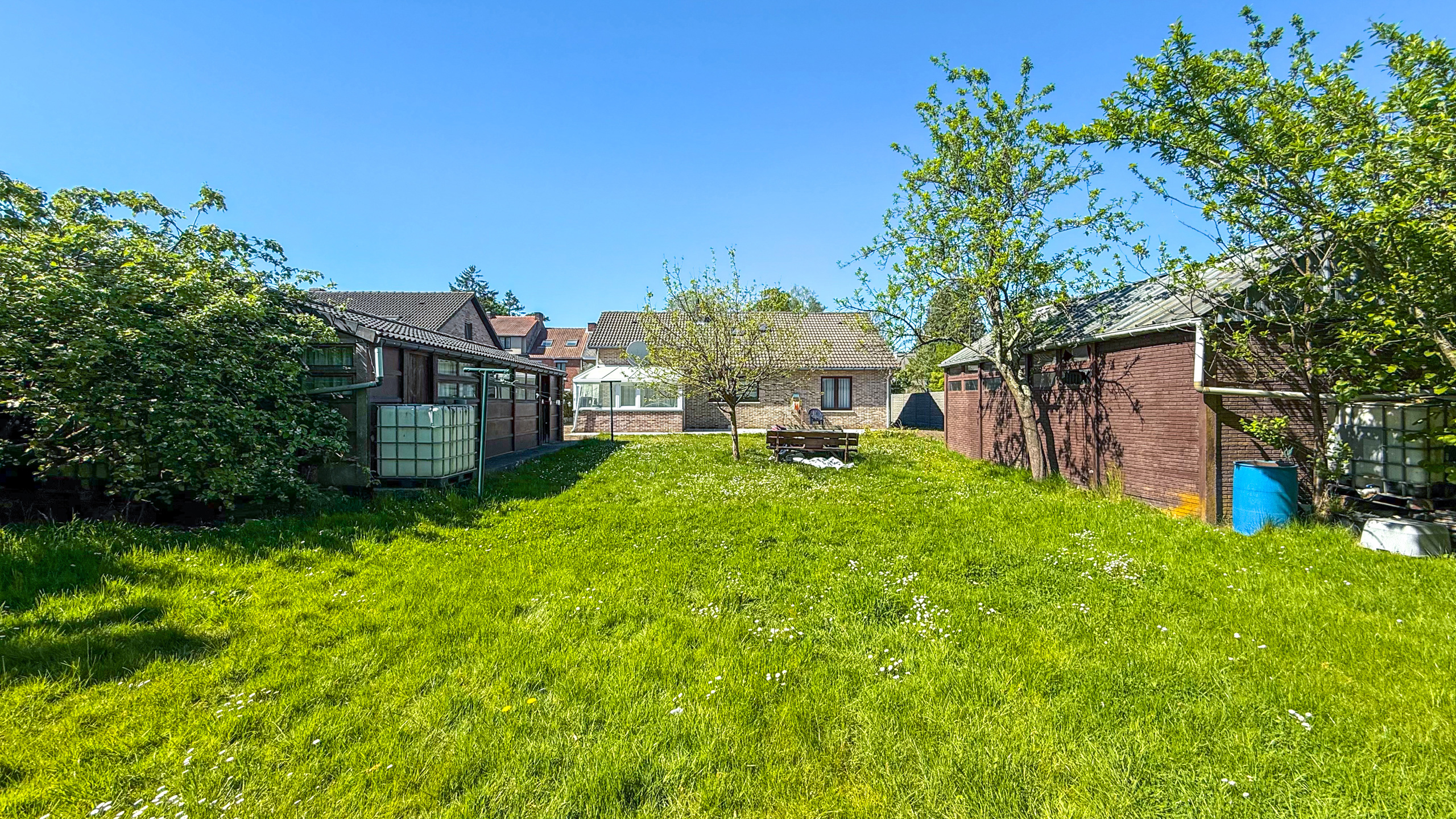 Instapklare bungalow met 5 slpks op toplocatie in Heusden! - foto 5