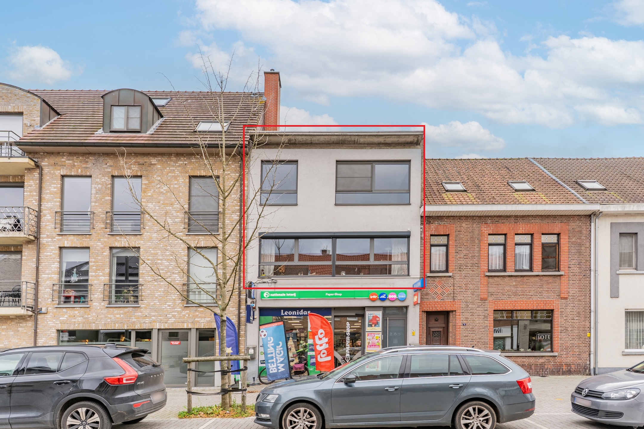 Ruim (155m²) duplex-appartement met 3 slaapkamers, terras en carport - foto 3