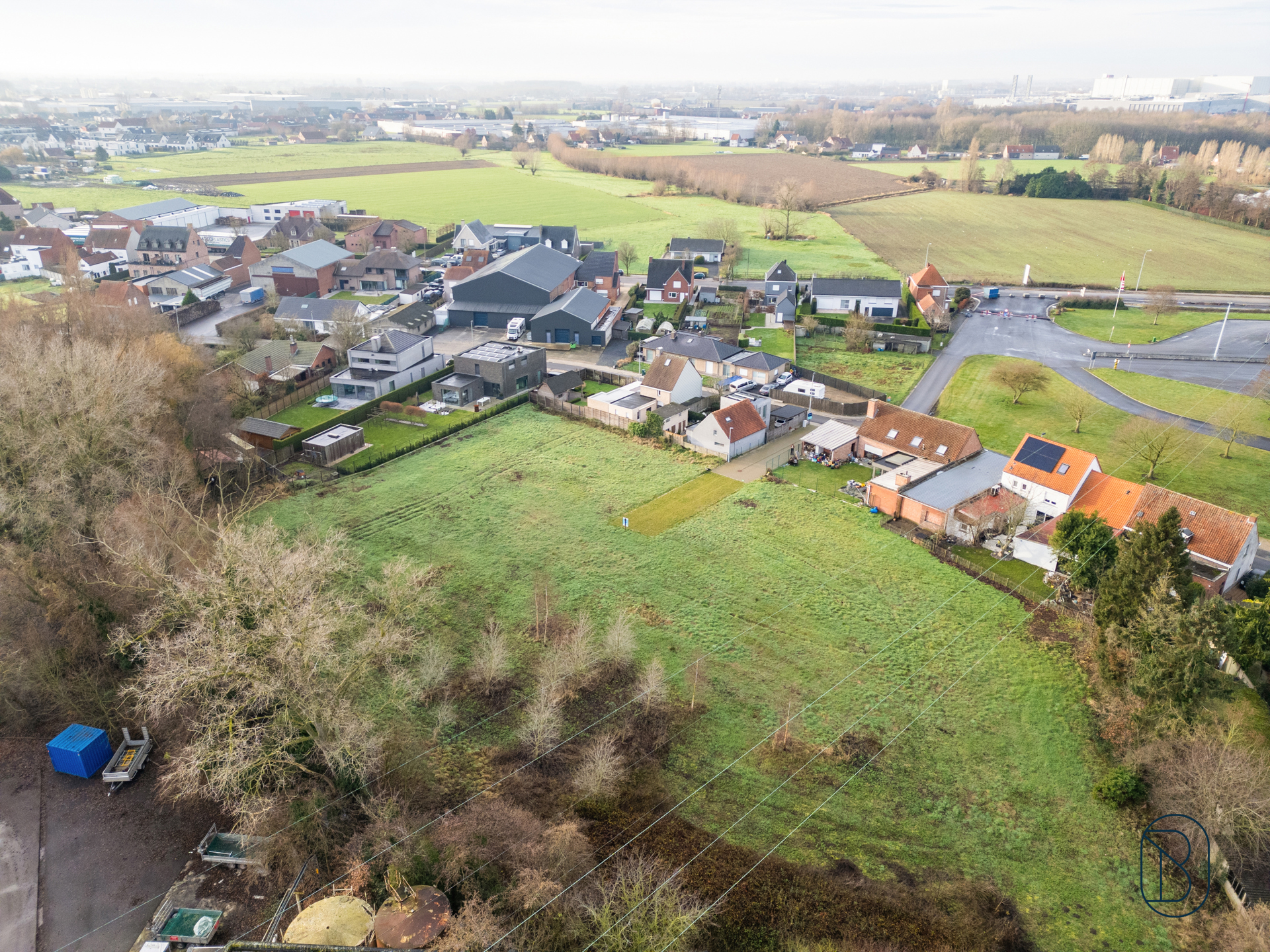 Discreet gelegen bouwgrond voor open bebouwing! - foto 3