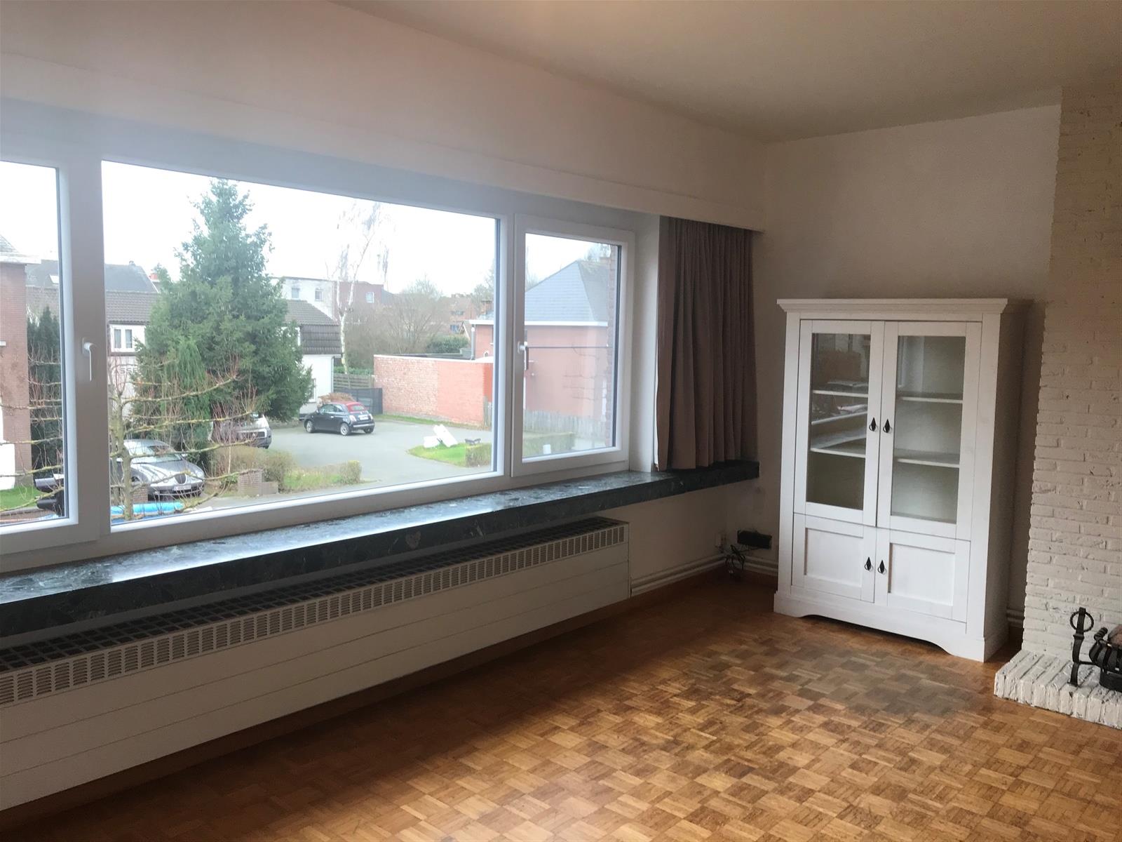 GEZELLIG APPARTEMENT MET VEEL LICHTINVAL - foto 4