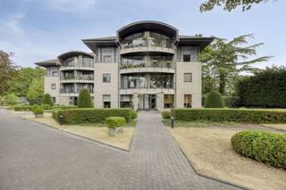 In dit prachtige parkdomein, helemaal in het groen en toch overal vlakbij, wil je wonen: vlakbij de winkelstraten, het Stadspark, de ring,...