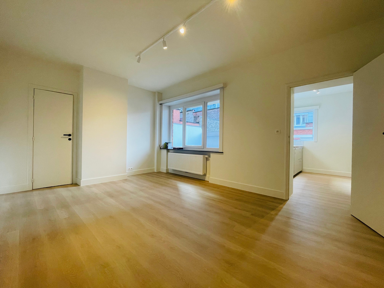 Commercial à louer à Gand - photo 1