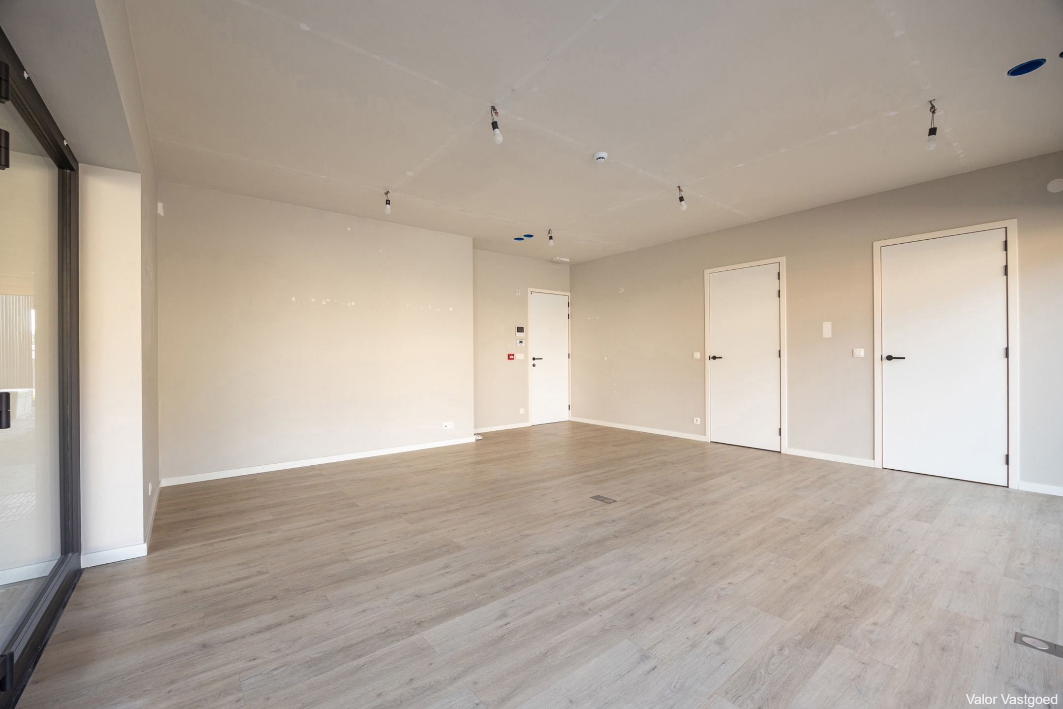 Commerciële ruimte te huur in het centrum van Nevele - foto 4