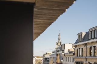 This exclusive new-build project with only 5 spacious apartments is located in the heart of Kortrijk, at Waterpoort 2, within walking distance of...