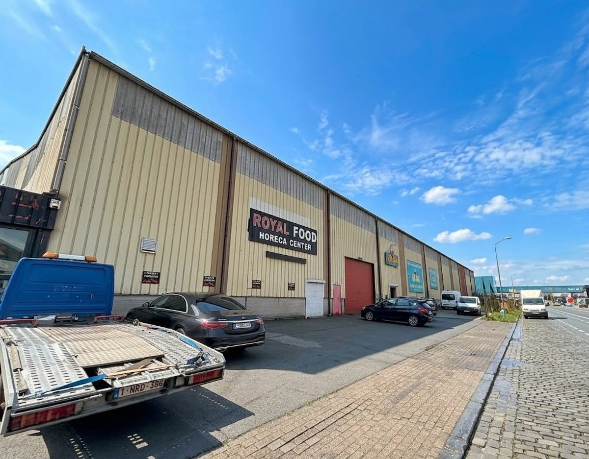 Magazijn (ca. 910 m²) te huur in Gent - foto 1
