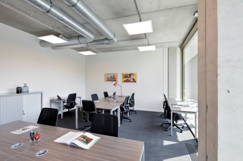 <p><span><strong>Full-service kantoren te Pottelberg Kortrijk te huur</strong></span></p> - foto 4