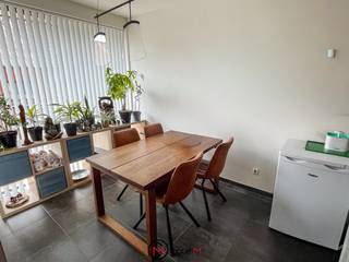 Op zoek naar een comfortabel appartement te huur in Hoeselt? Dit aangename appartement op de eerste verdieping biedt je een praktische indeling,...
